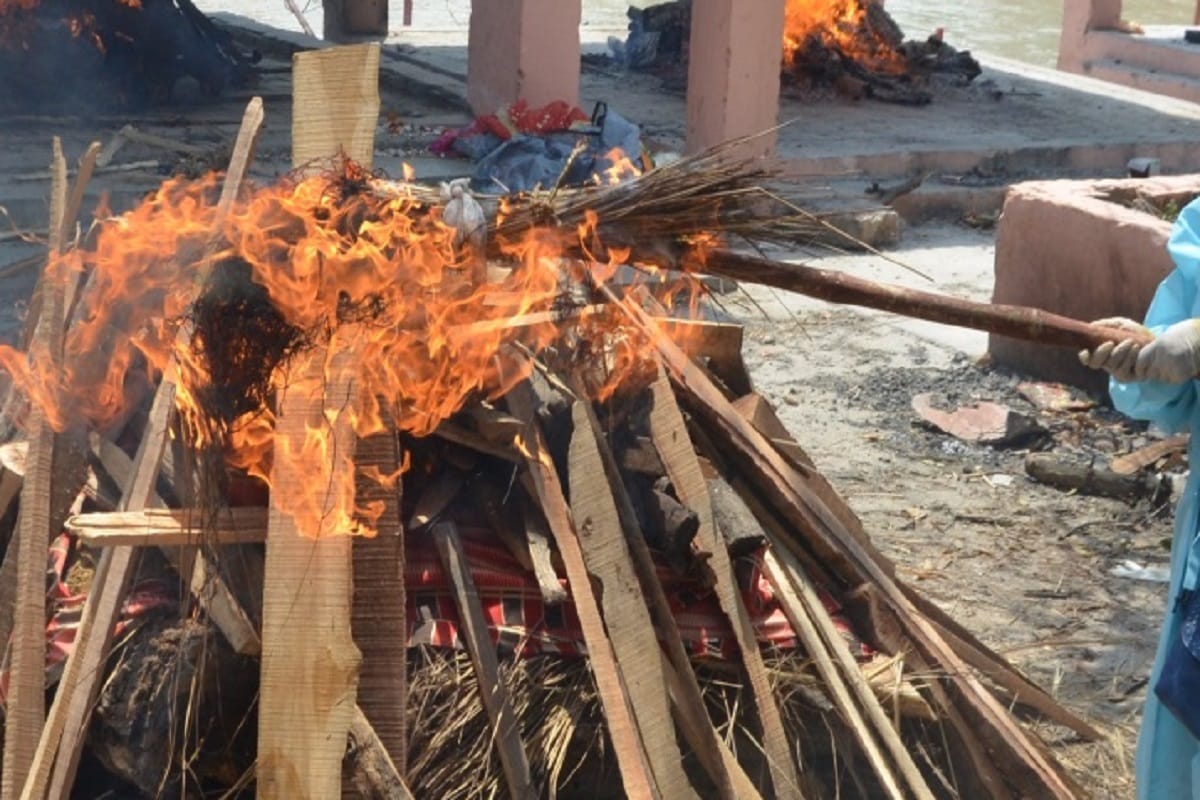 RLD chief Chaudhary Ajit Singh was cremated in Gurugram at today