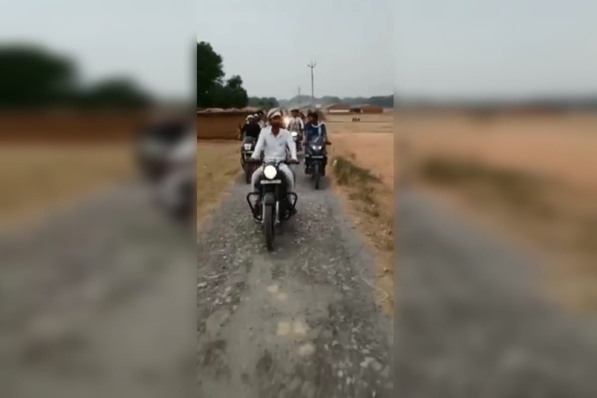 Amethi: sedition case filed on five including elected head, Vijay procession came to new Pakistan, Imran Khana aya was singing