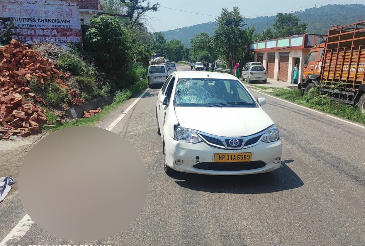 Car Hits one died in Hamirpur himachal pradesh