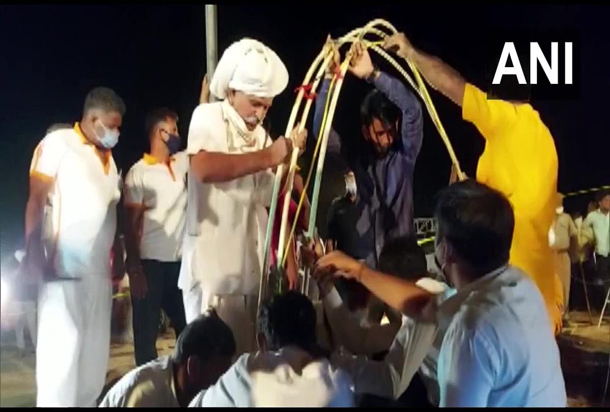 4 year old boy who fell into a nearly 95 feet deep borewell in Jalore has been rescued rajasthan