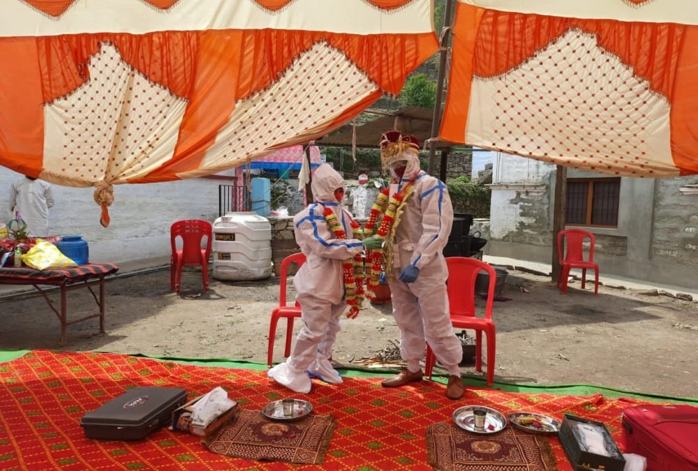 Coronavirus in Uttarakhand: Bride and Groom Doing marriage after Bride Tests Positive For corona in Almora