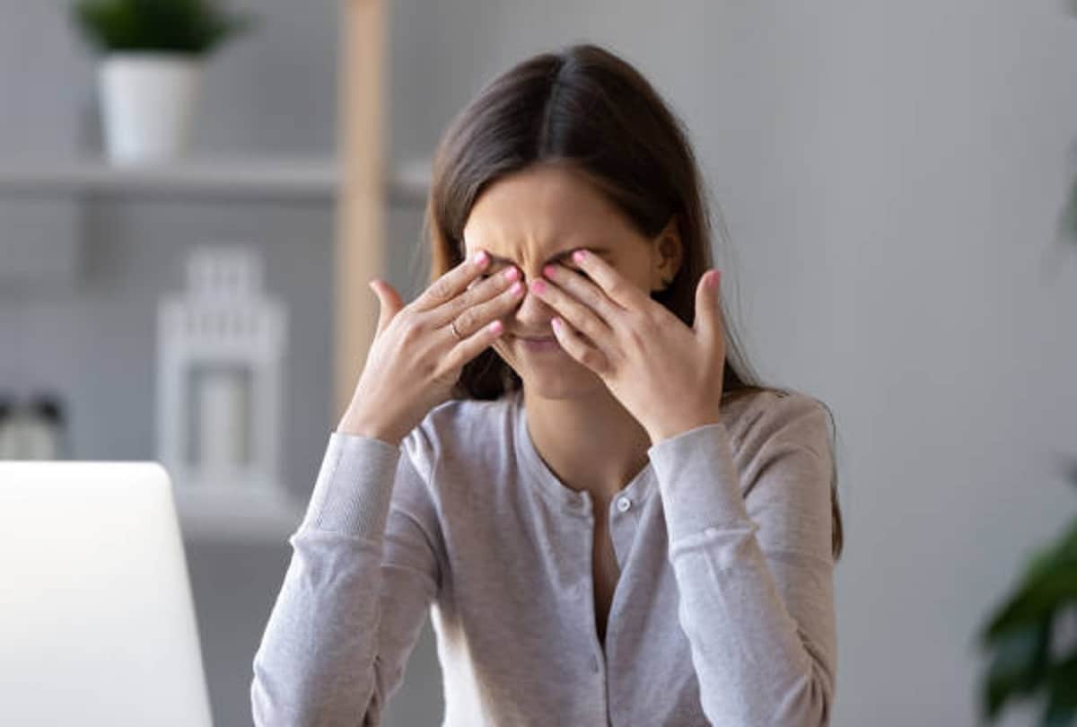 eye twitches during COVID-19, new covid symptoms in hindi