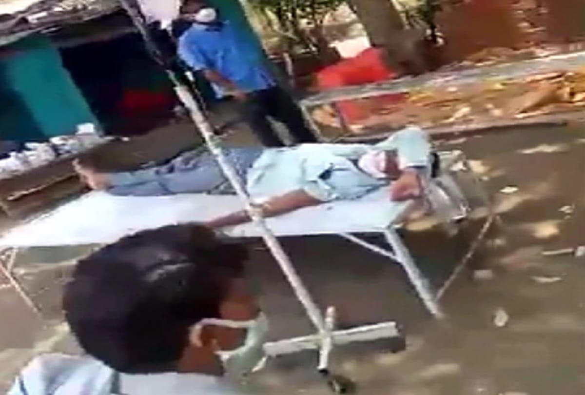 fake doctors son calling himself real doctor, treating corona patients now