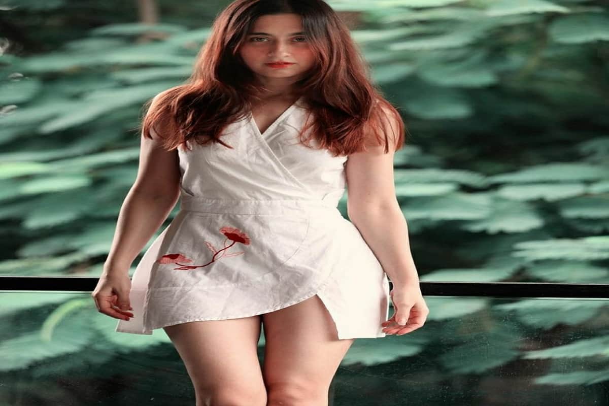 sanjeeda sheikh one piece beautiful summer look in hindi