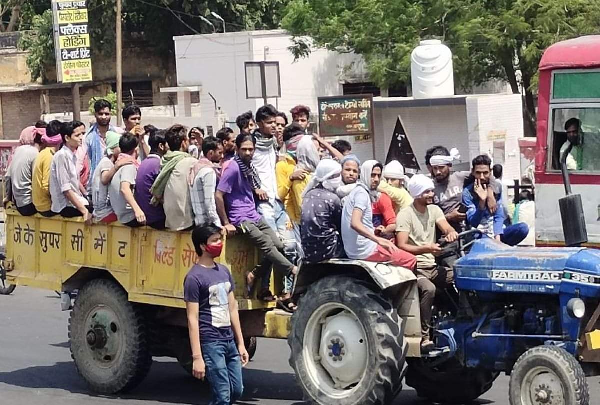Lockdown In Firozabad People Walks On Road Police Took Lathi