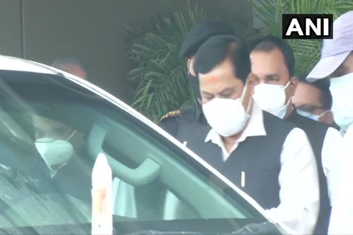 BJP invited Sarbananda Sonowal and Himanta Biswa Sarma to Delhi for leadership of the next government in Assam