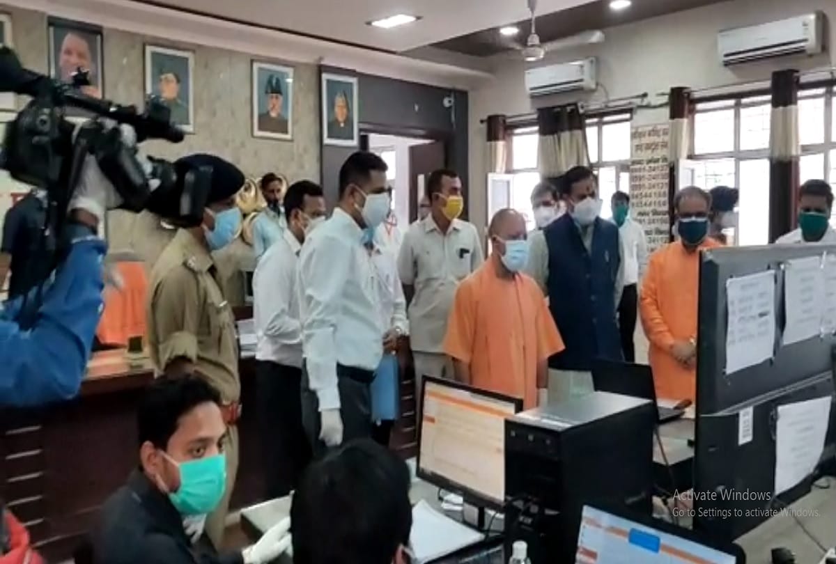 eight oxygen plants will be set up in moradabad division with pm care fund said yogi adityanath