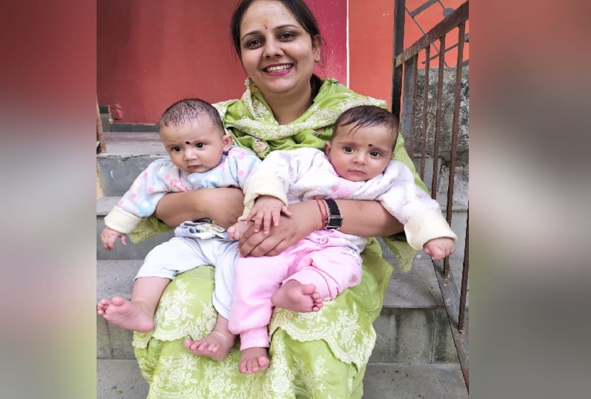 Mother's Day 2021: Neelam reaches home to feed the twins, when she found time between corona   sampling work