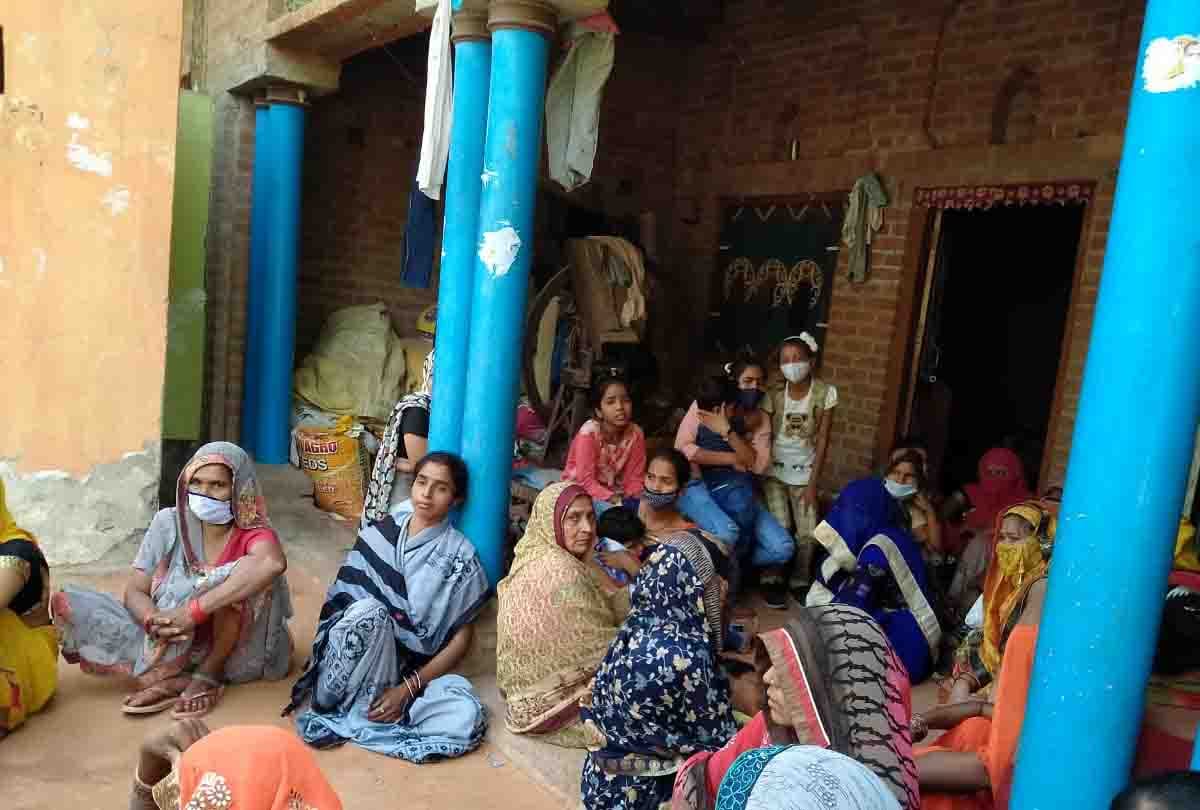 Electoral rivalry: Pradhan's husband shot in the chest of an innocent