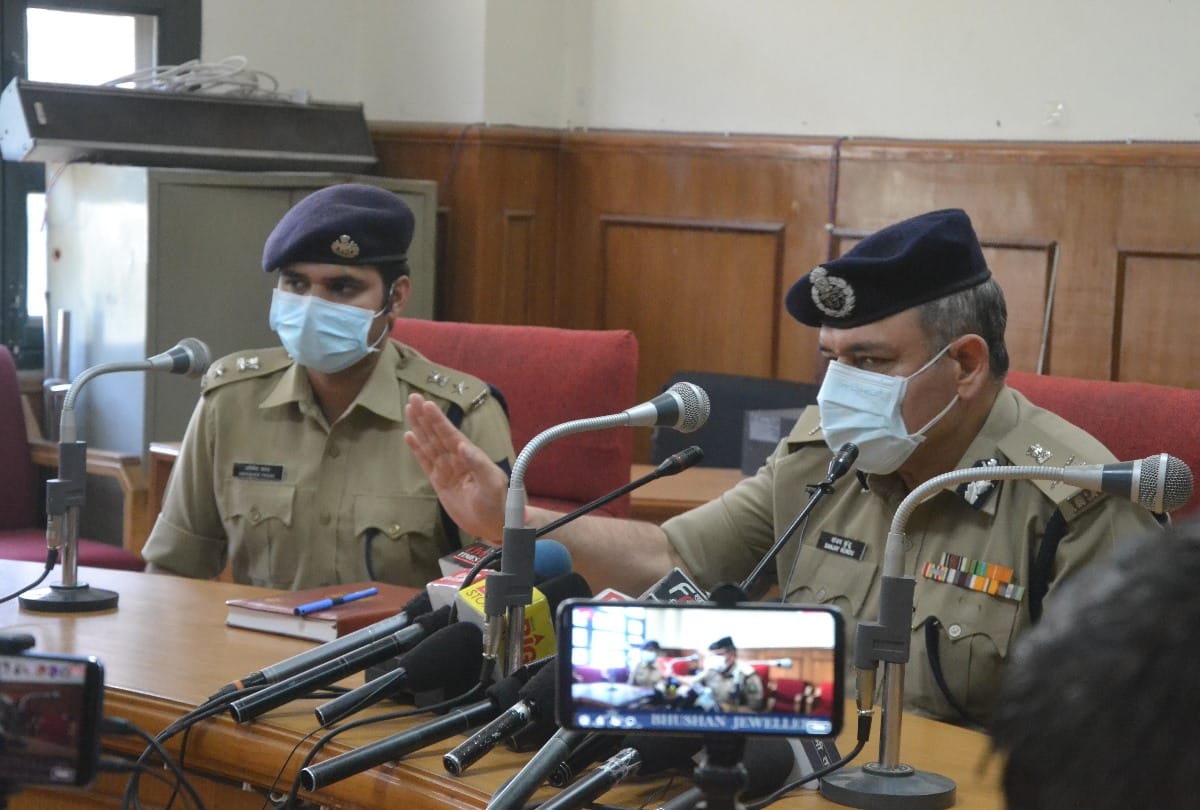 Himachal News: DGP sanjay kundu visited Baddi and barotiwala barrier