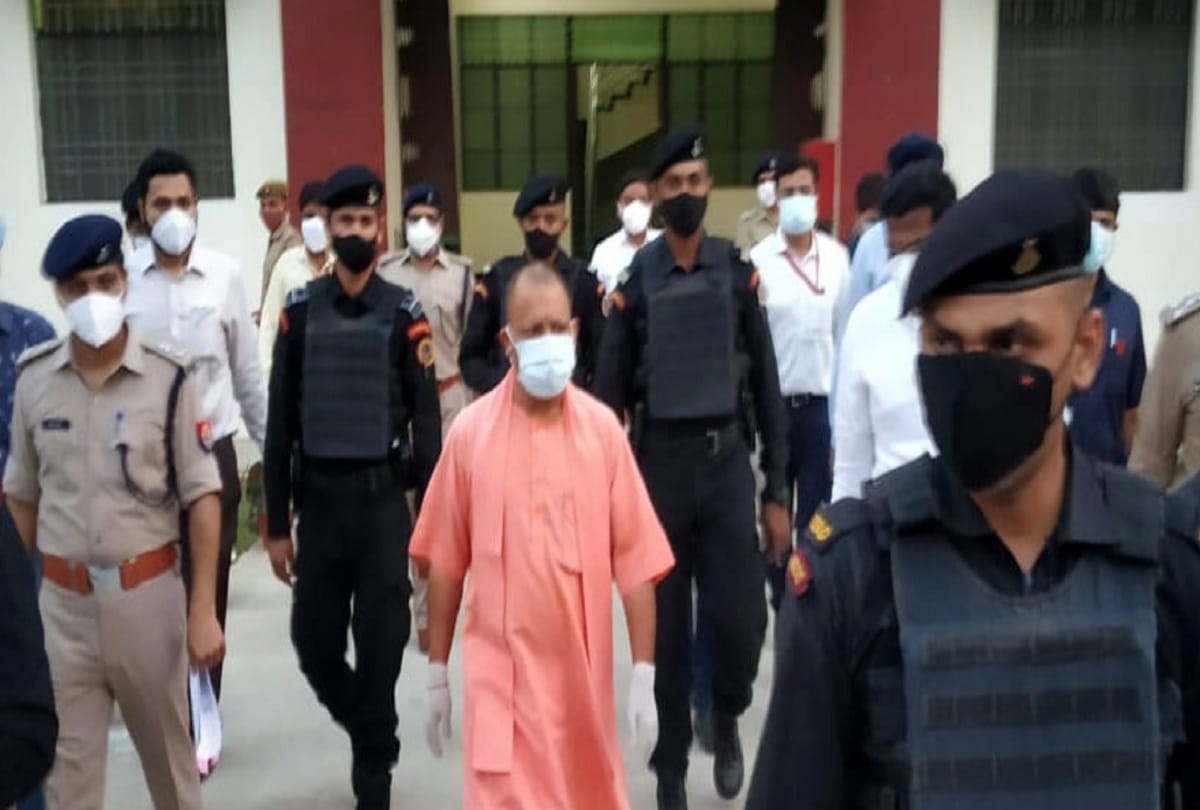 CM Yogi will review Corona programs today in gorakhpur