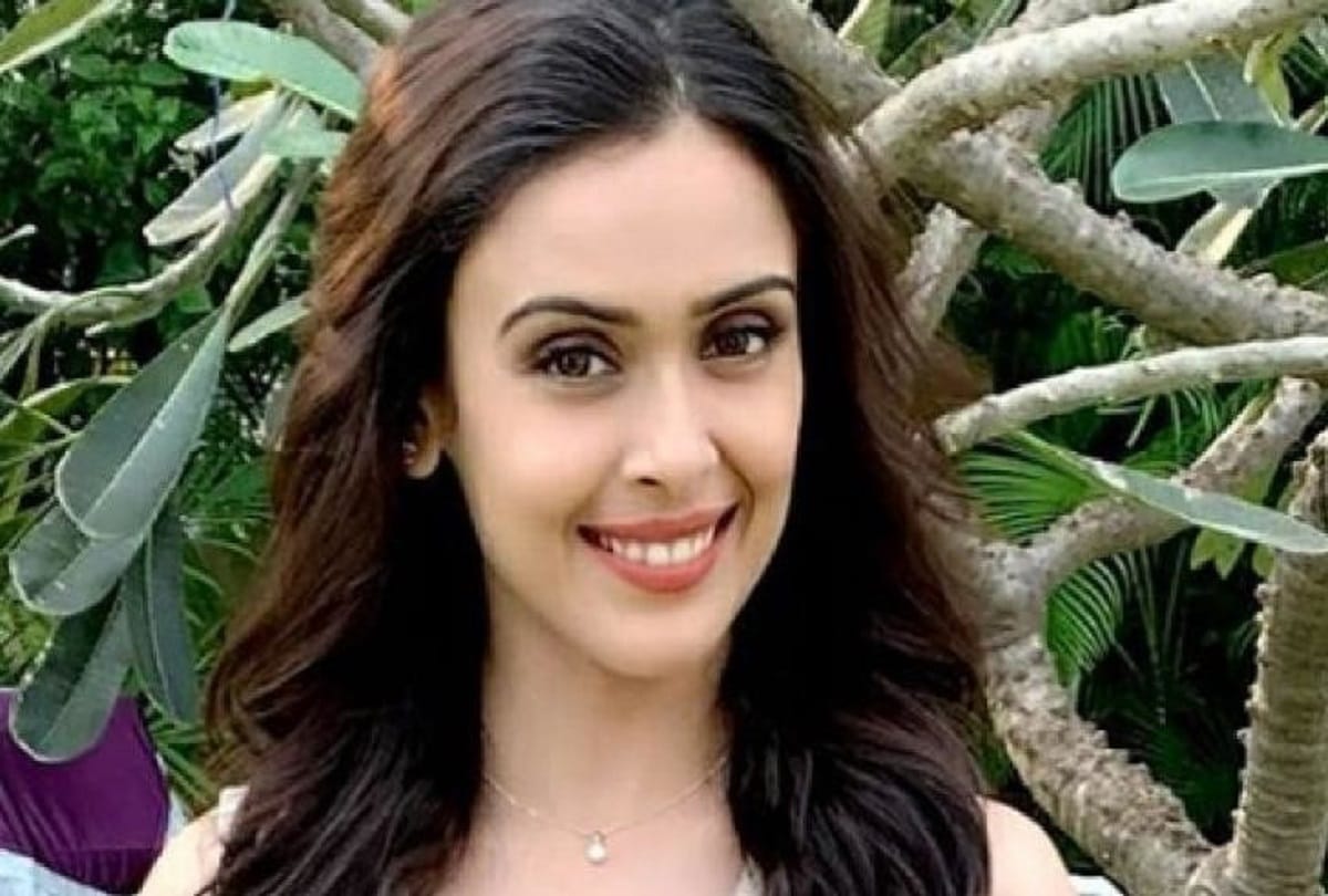 hrishitaa bhatt she made debut with shahrukh 20 years ago made headlines for married life