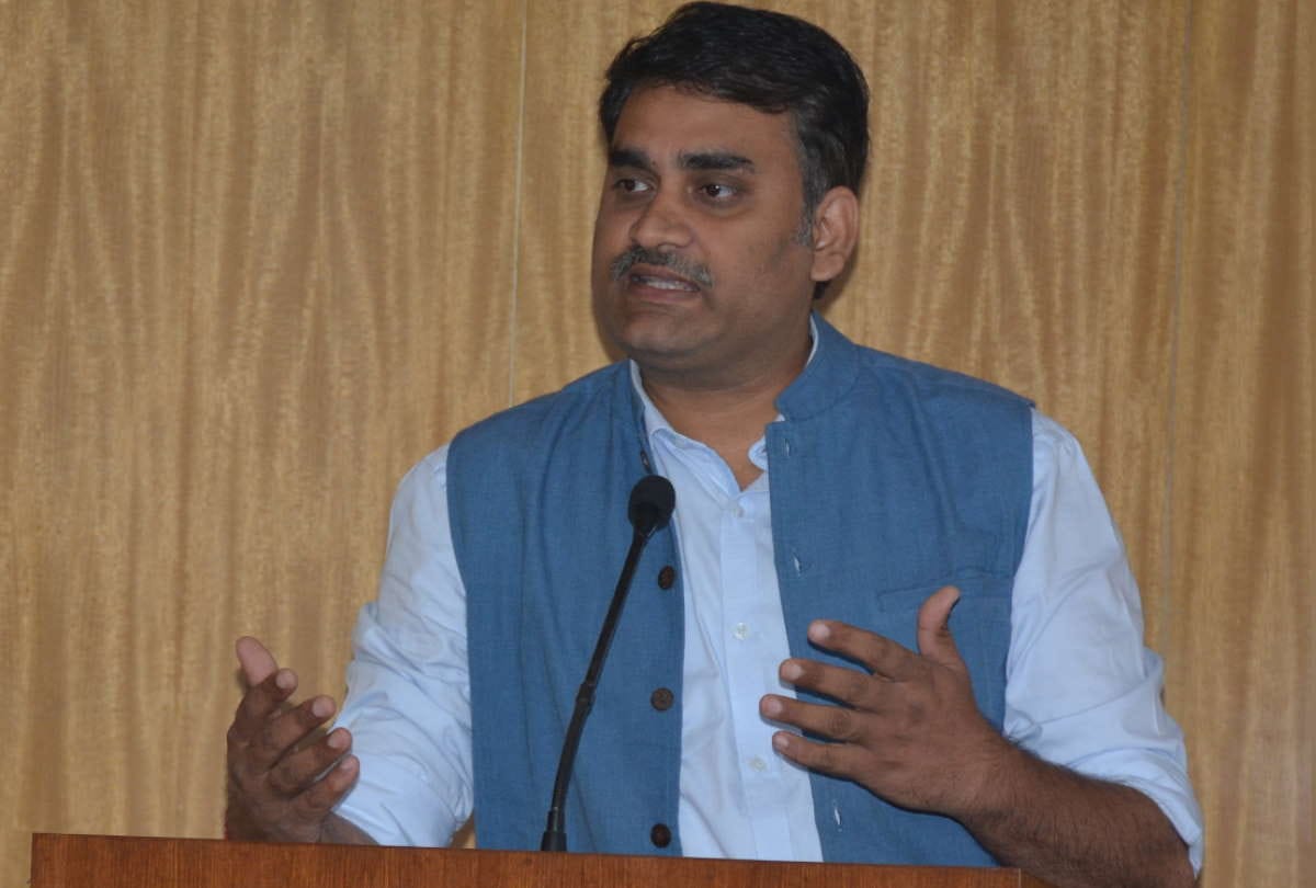 Scientist Dr Anant Narayan Bhatt discovered first Covid medicine for india