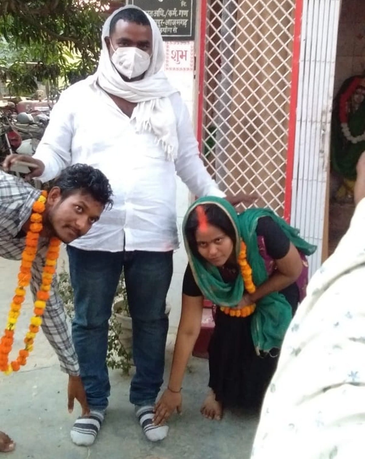 Marriage in police station on azamgargh district