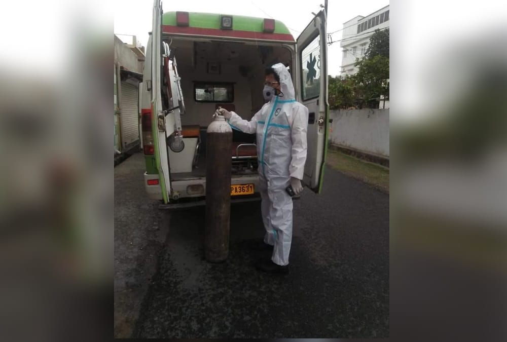 Coronavirus in Uttarakhand: Congress Leader Suryakant Dhasmana Wear PPE Kit and Admitted in Hospital