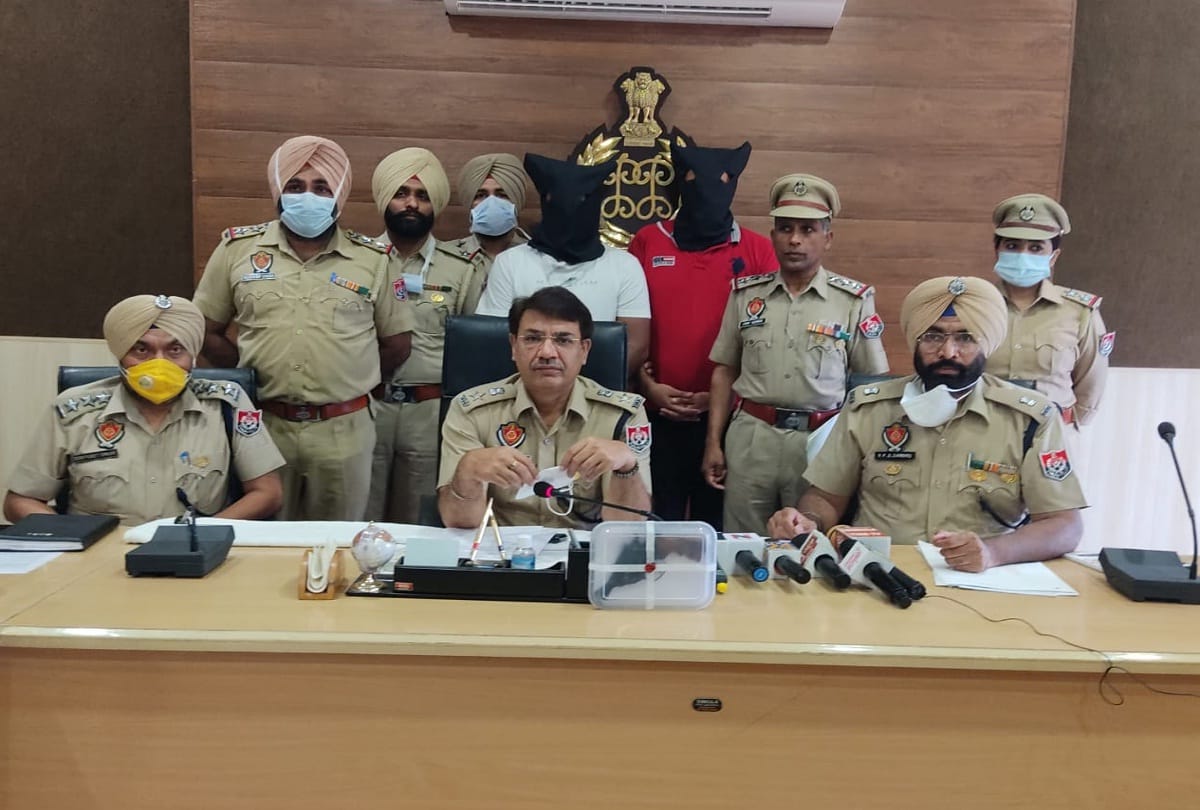 brother and his friend murder to sister 9 bullets were fired and ran away due to Honor Killing  in hoshiyarpur