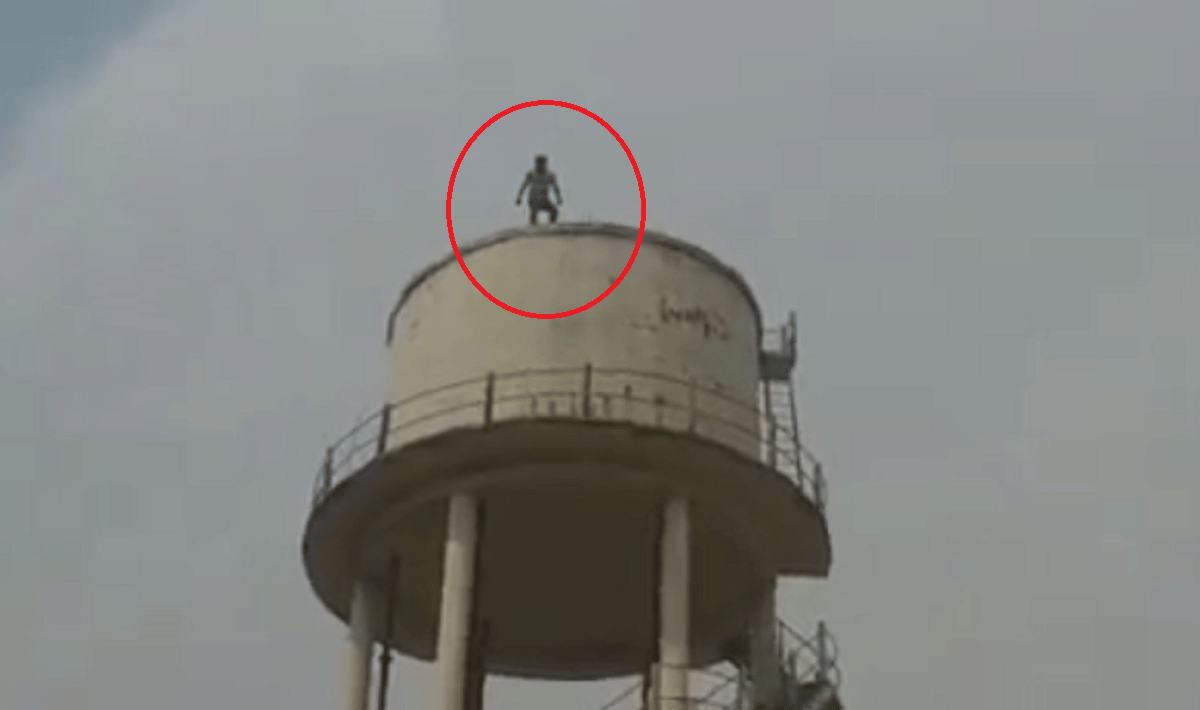 Youth died in love jumped from water tank video goes viral in mau