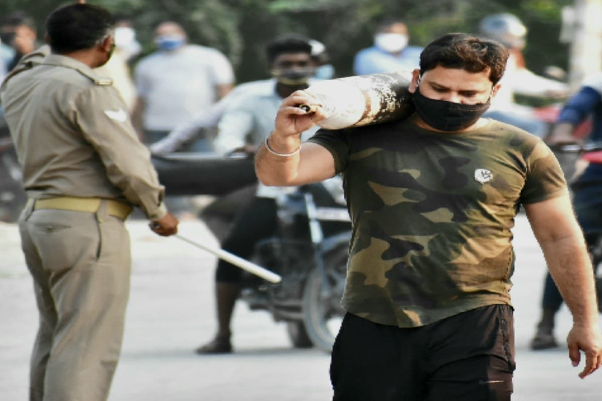 Corona in Meerut : Medicals condition is bad, bed-treatment is wandering 'helpless