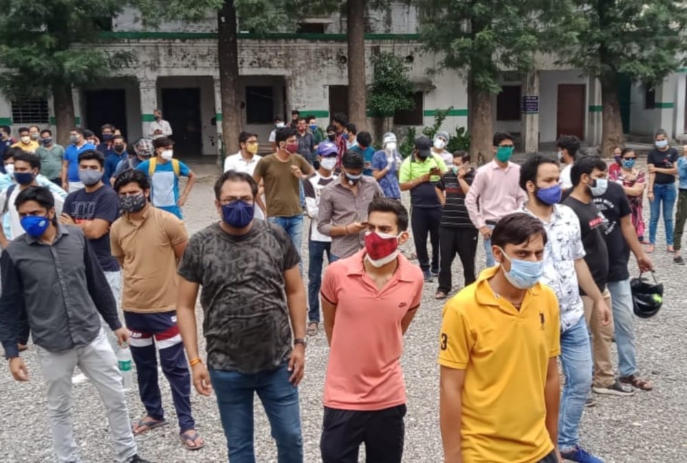 Corona Vaccination Above 18 years in Uttarakhand: Public Angry on Vidhan Sabha Speaker Prem chand Agarwal and Ruckus in Rishikesh