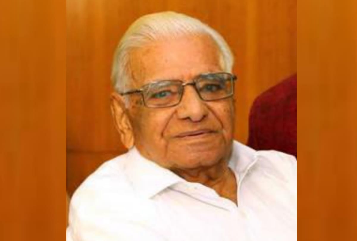 ACS Awanish Kumar Awasthi's father passes away.