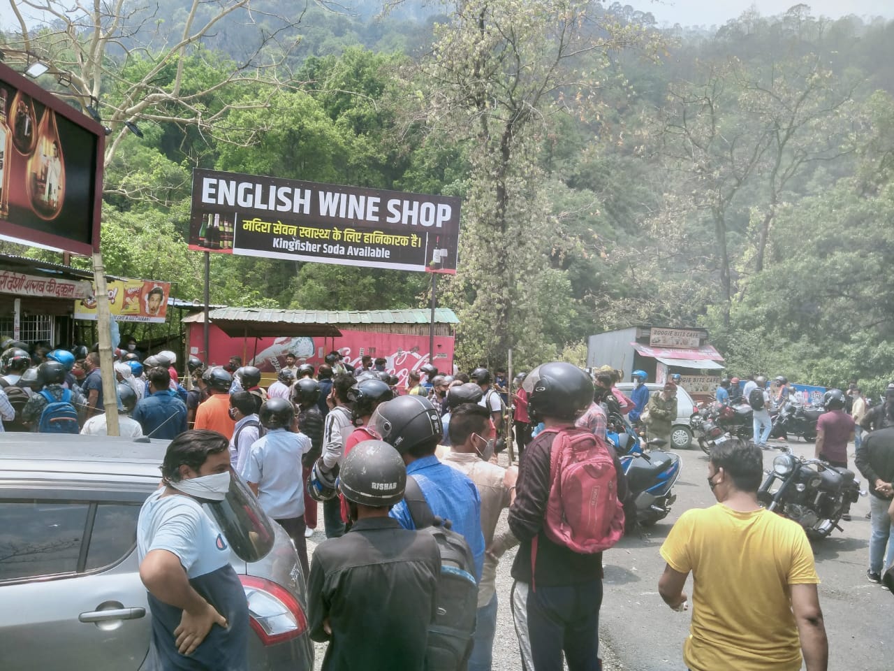 coronavirus in uttarakhand latest news: strict corona curfew extended from 11 to till 18 may, publish rush in market today, photos