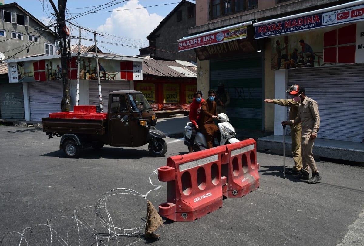 lockdown in Jammu Kashmir srinagar deserted Streets view as Corona Curfew extended till May 17