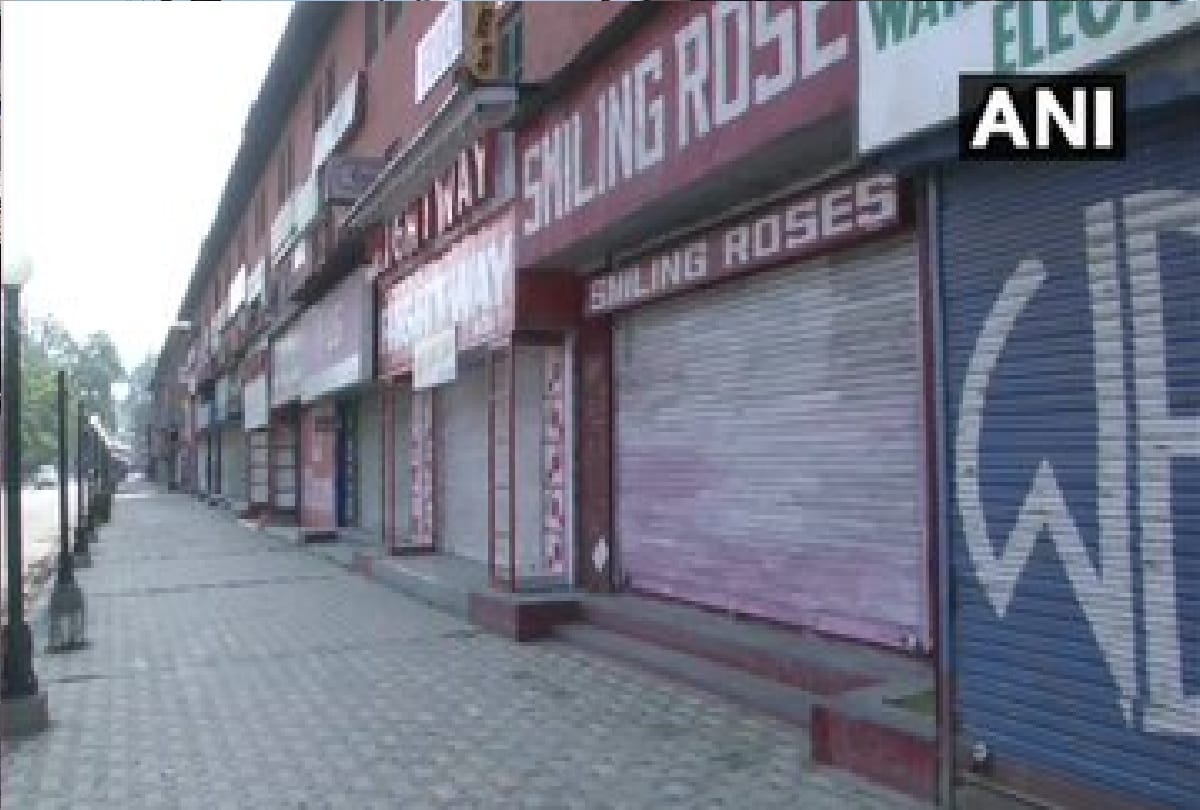 lockdown in Jammu Kashmir srinagar deserted Streets view as Corona Curfew extended till May 17
