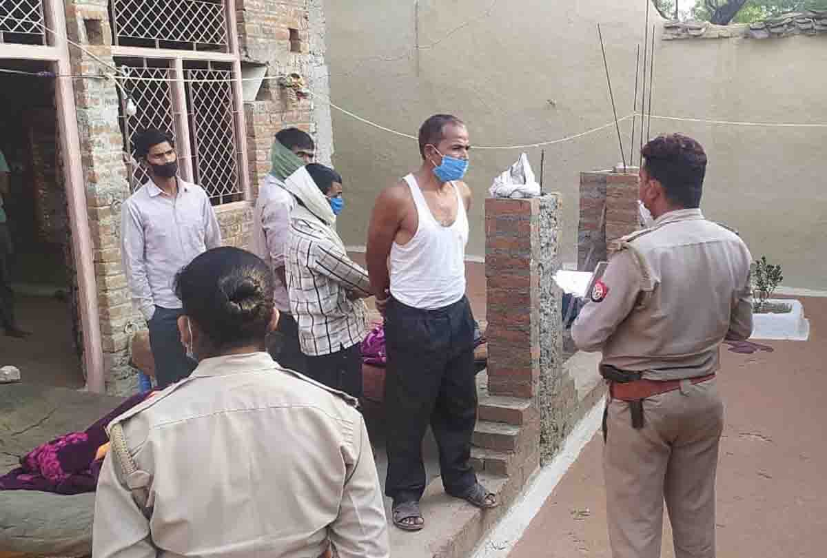 Murder of wife in illicit relations: husband reached the police station and said i cut her throat