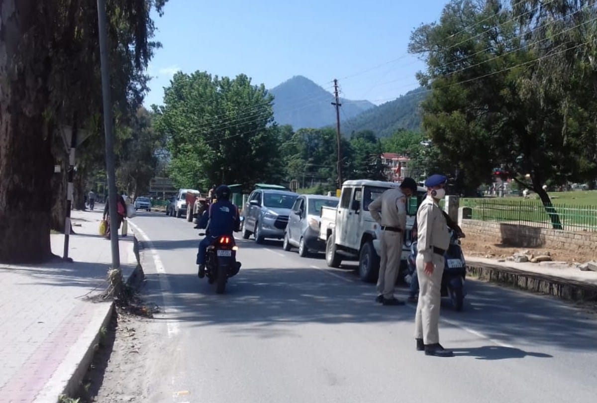 corona curfew in himachal pradesh nakabandi by police at various places
