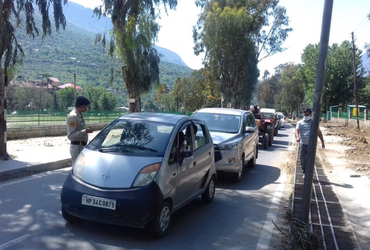 corona curfew in himachal pradesh nakabandi by police at various places