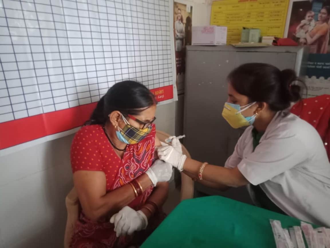 Vaccine over from city to village in Gorakhpur