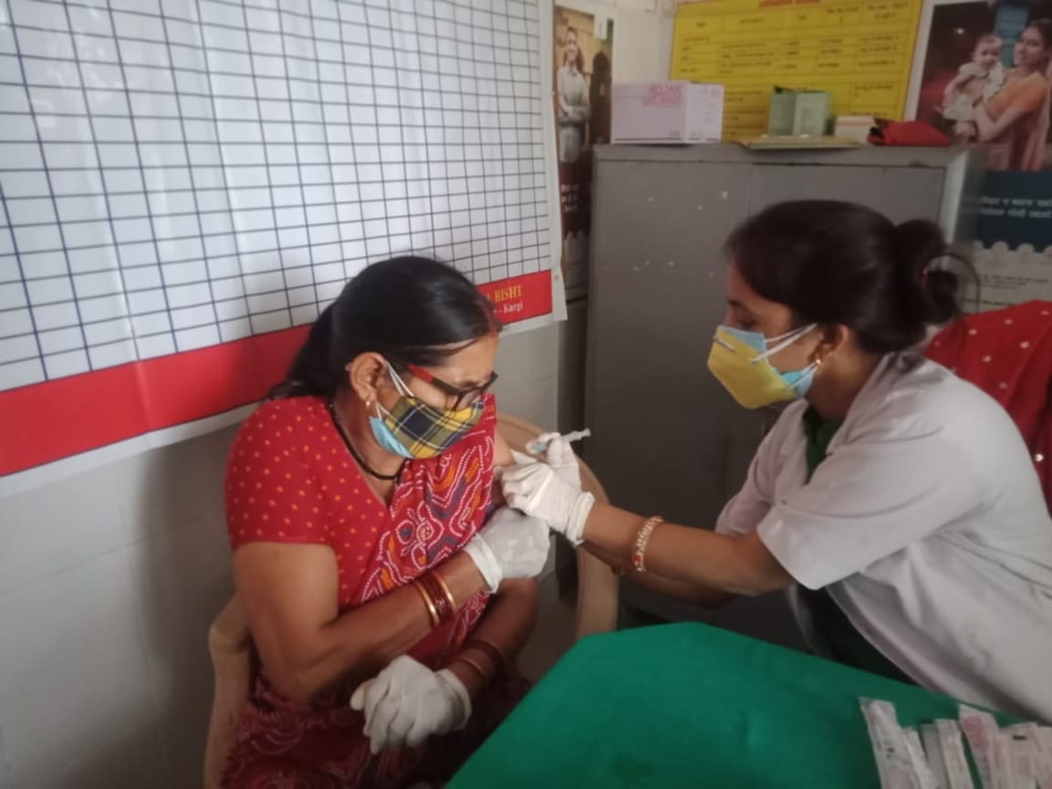 Vaccine over from city to village in Gorakhpur