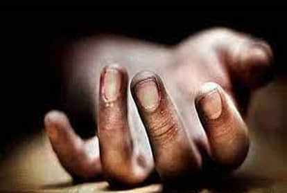 husband and wife died at home in ghatampur