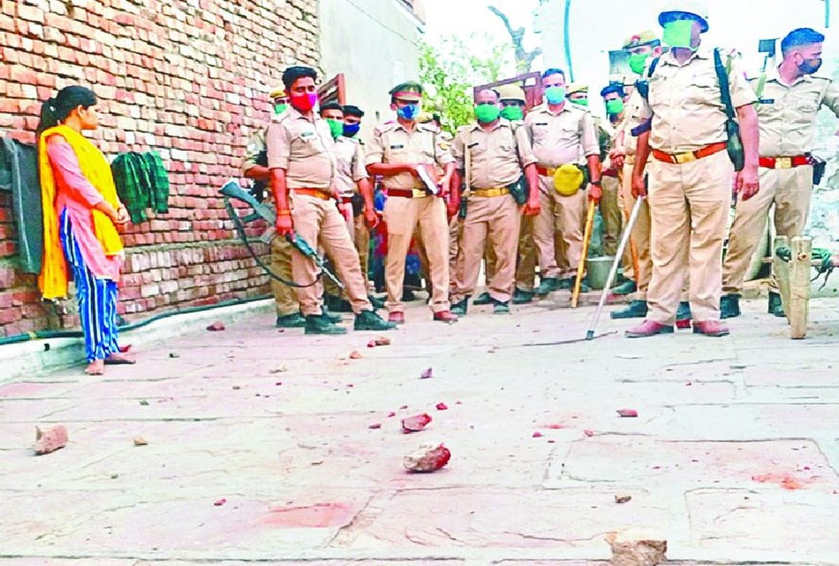 Clash Between Two Groups After Win Panchayat Election Agra Crime News