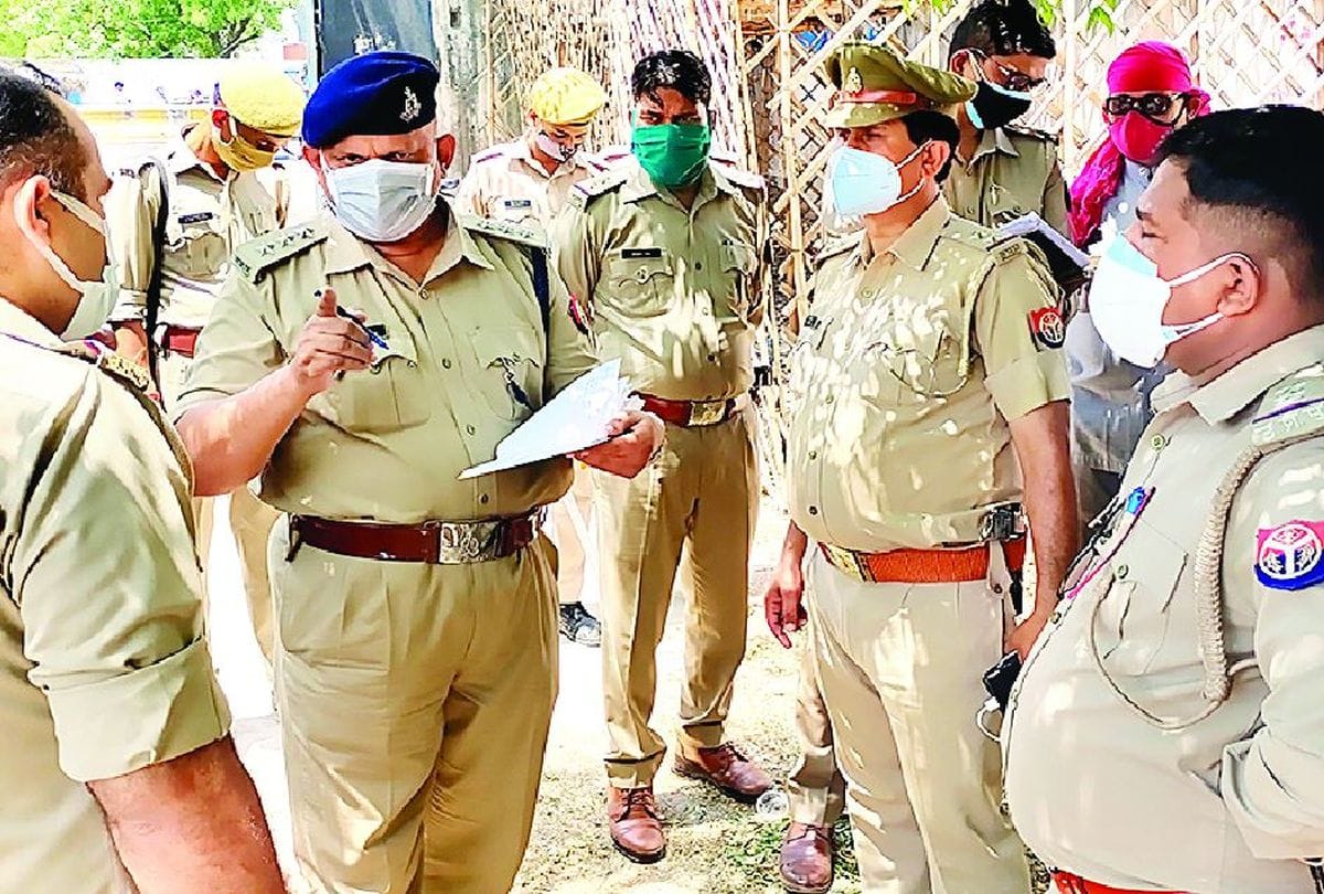 Up Panchayat Chunav Result In Firozabad Dispute With Two Groups Policeman Injured