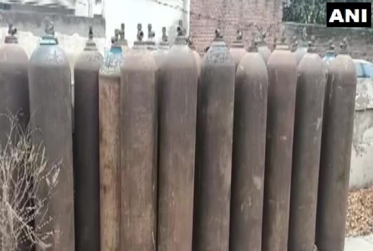 Police recovered 33 empty oxygen cylinders from a house in Ambala of Haryana