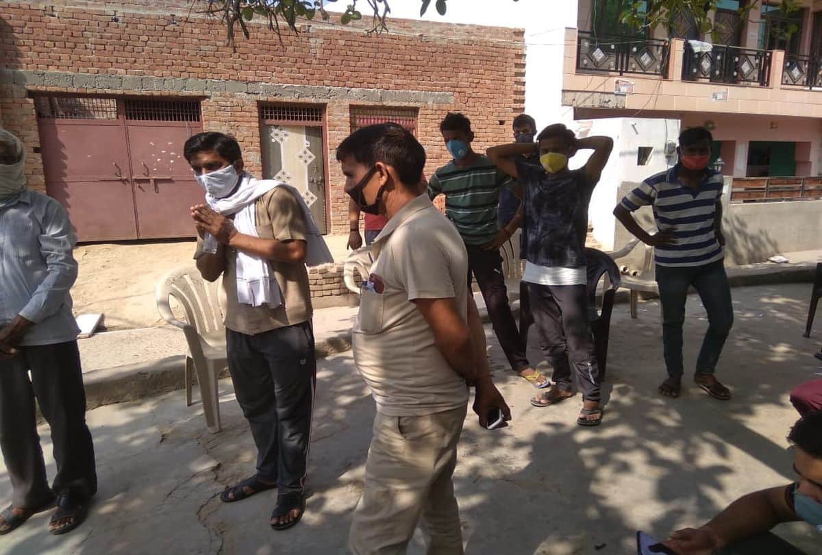 more than 38 Villagers Died In Last Two Week in three Villages of Agra Amid Corona Outbreak