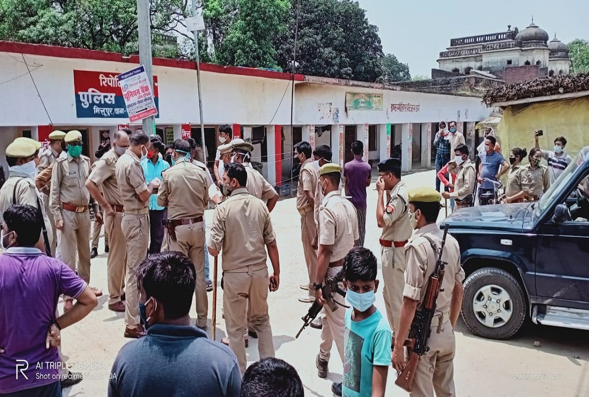 two more police died by poisonous alcohol in azamgarh