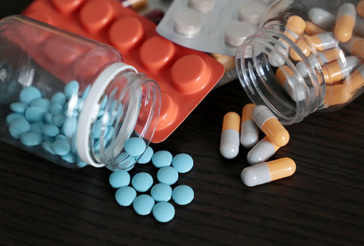 viral fever treatment Preparation to control fever with covid protocol