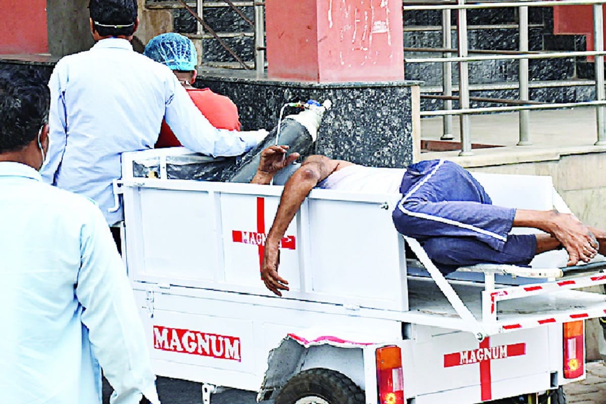 Meerut Corona Update: Beds are not empty in hospitals in the city of Uttar Pradesh