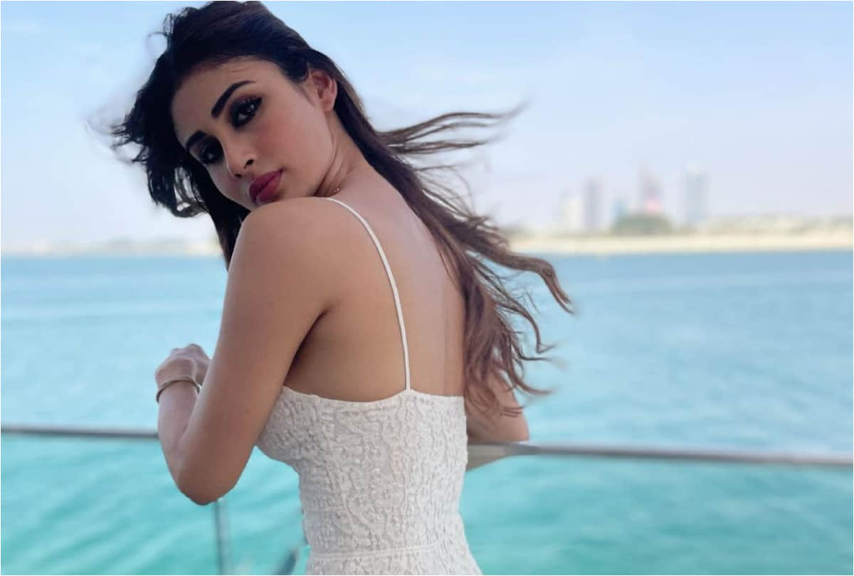 mouni roy shares throwback pic of her vacation looking gorgeous in white dreamy outfi