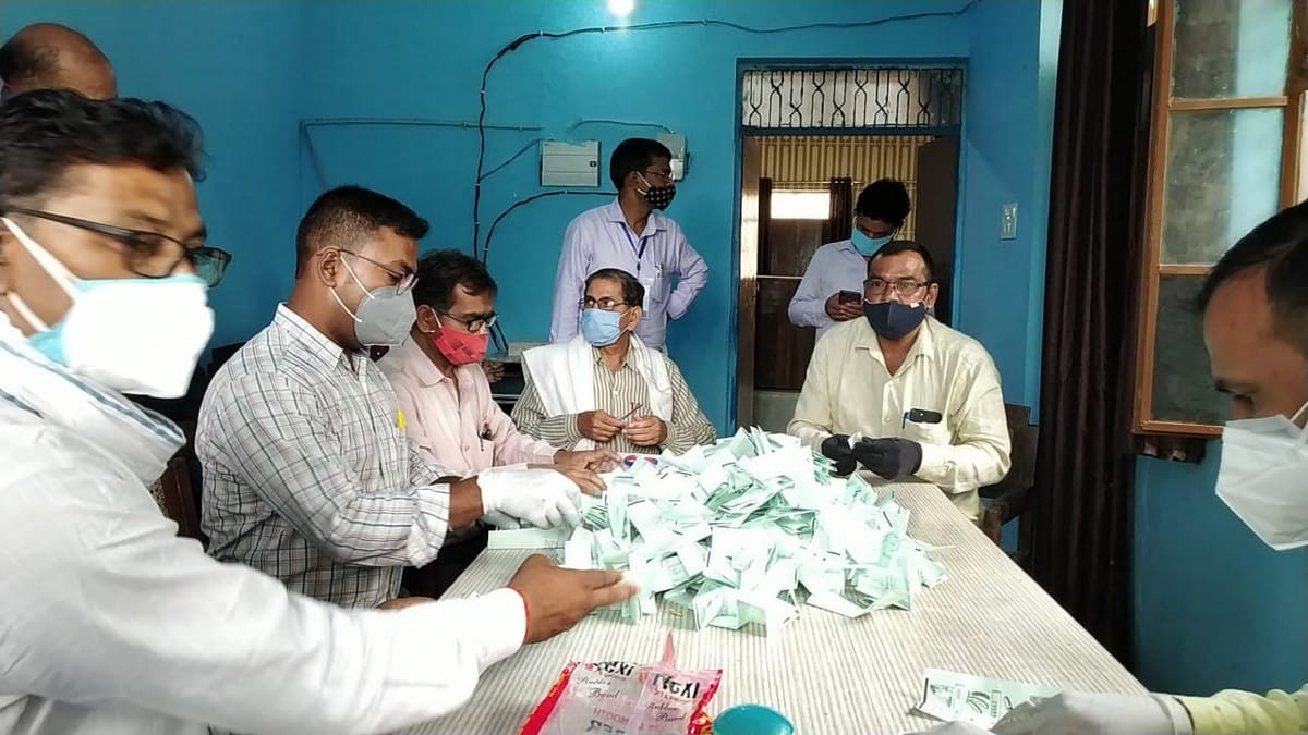 Employees giving various arguments to cut election duty