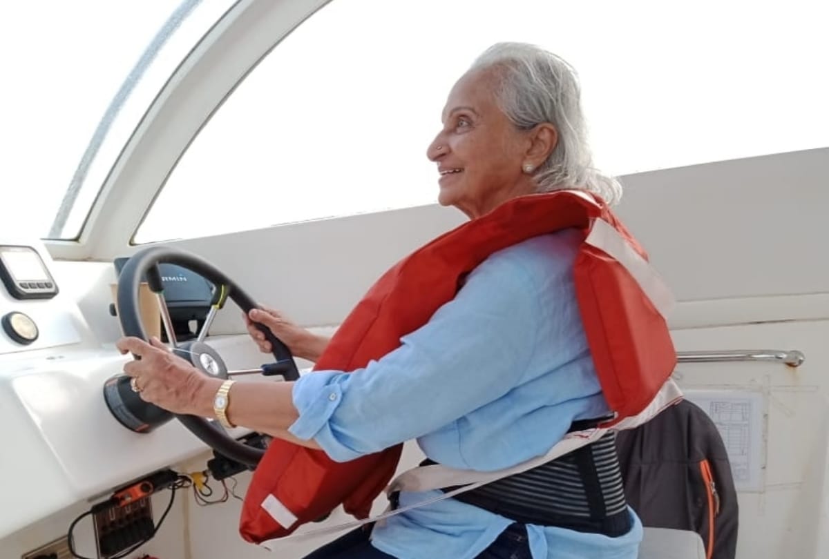 Waheeda Rehman Asha Parekh and helen vacation in Andaman and Nicobar Tanuj Garg shared photos of timeless beauties