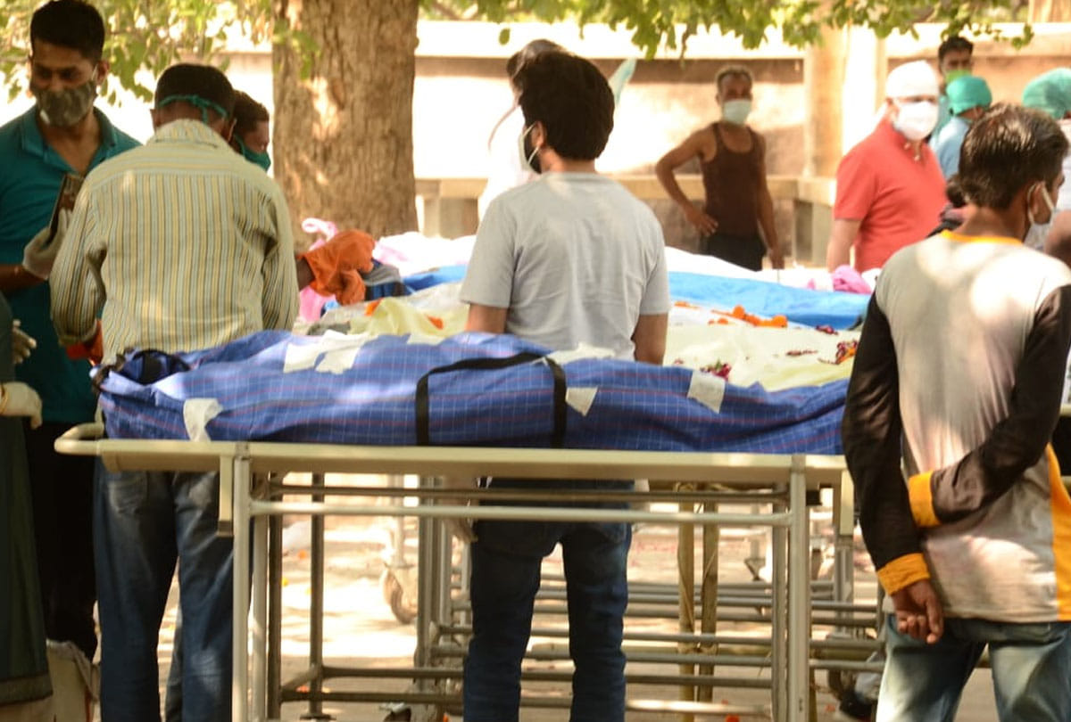 kanpur coronavirus cases covid 19 pandemic, Medical college employees, opportunities in disaster