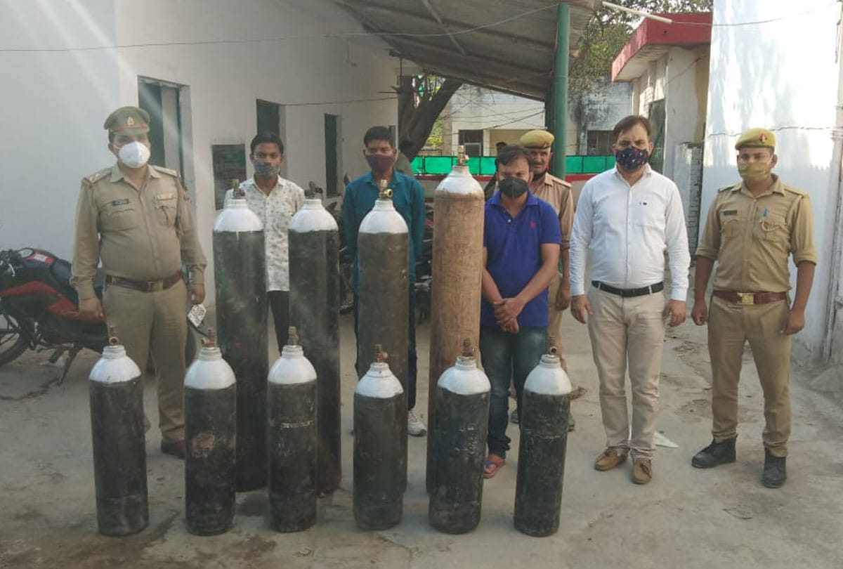 Four arrested for black marketing of oxygen in kanpur
