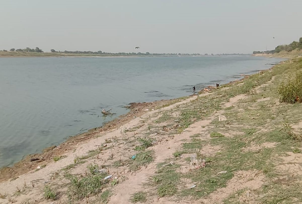 Nmcg namami gange on alert for Prohibit The Flow Of Dead Bodies In The Ganges River and asked for Action reoprt in 14 days
