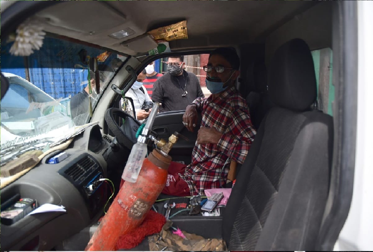 LadengeCoronaSe badgam Asthma patient fulfilling needs of people even he is on Oxygen support