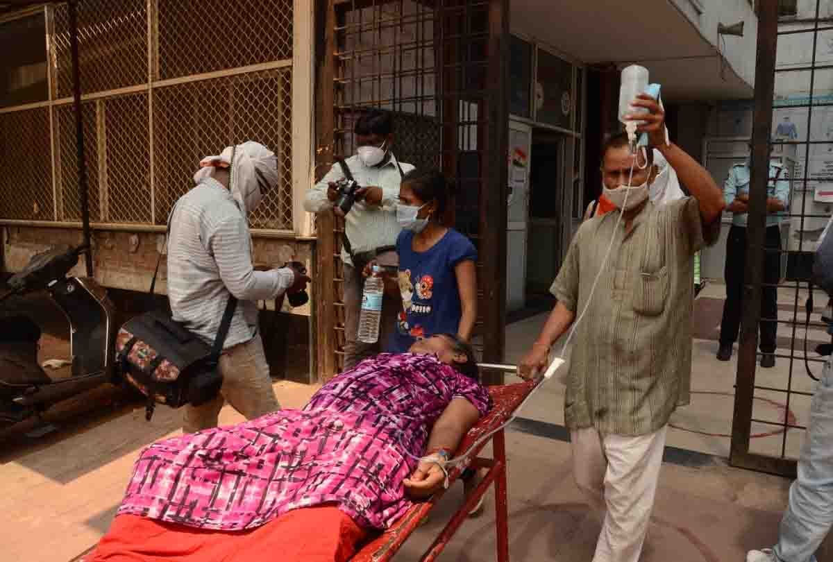 Black fungus: 50 patients found in Kanpur, problem in someone's eyes and swollen eye