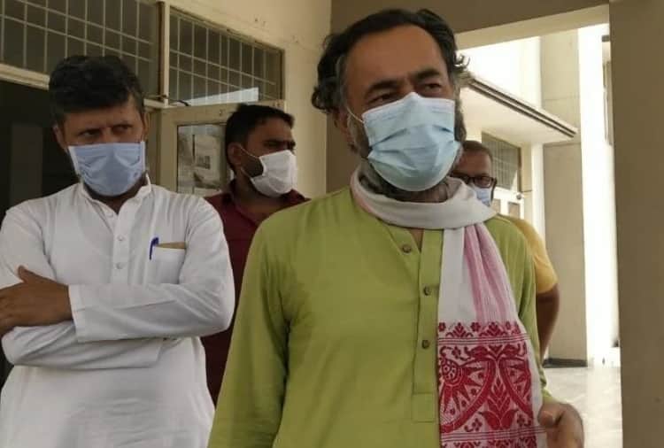 SIT questioned Yogendra Yadav in Tikri border misdeed case