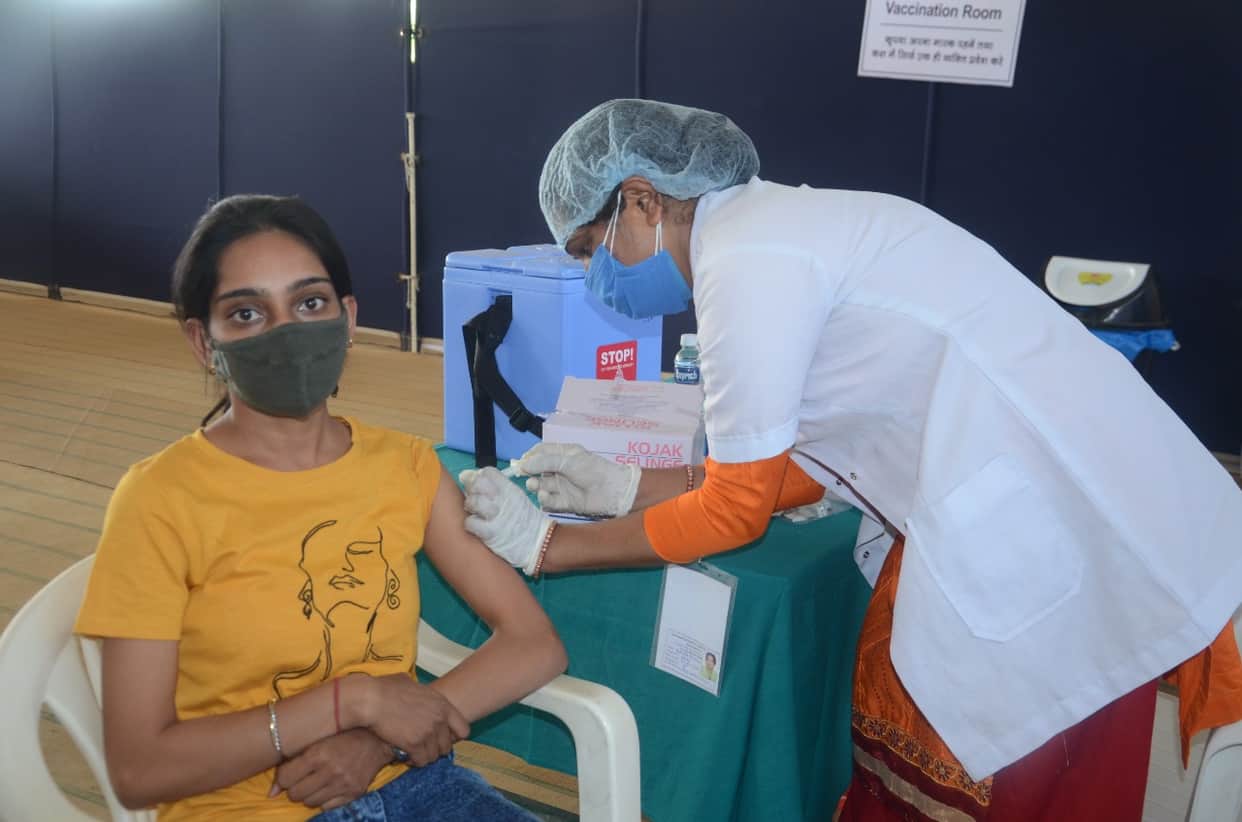 Vaccine over from city to village in Gorakhpur